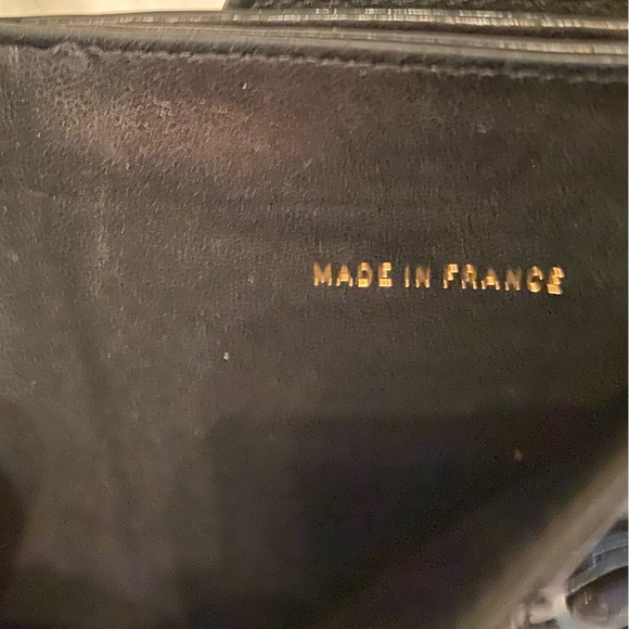 Chanel Women’s Black Patent Leather Bi-Fold Wallet. - Picture 6 of 6